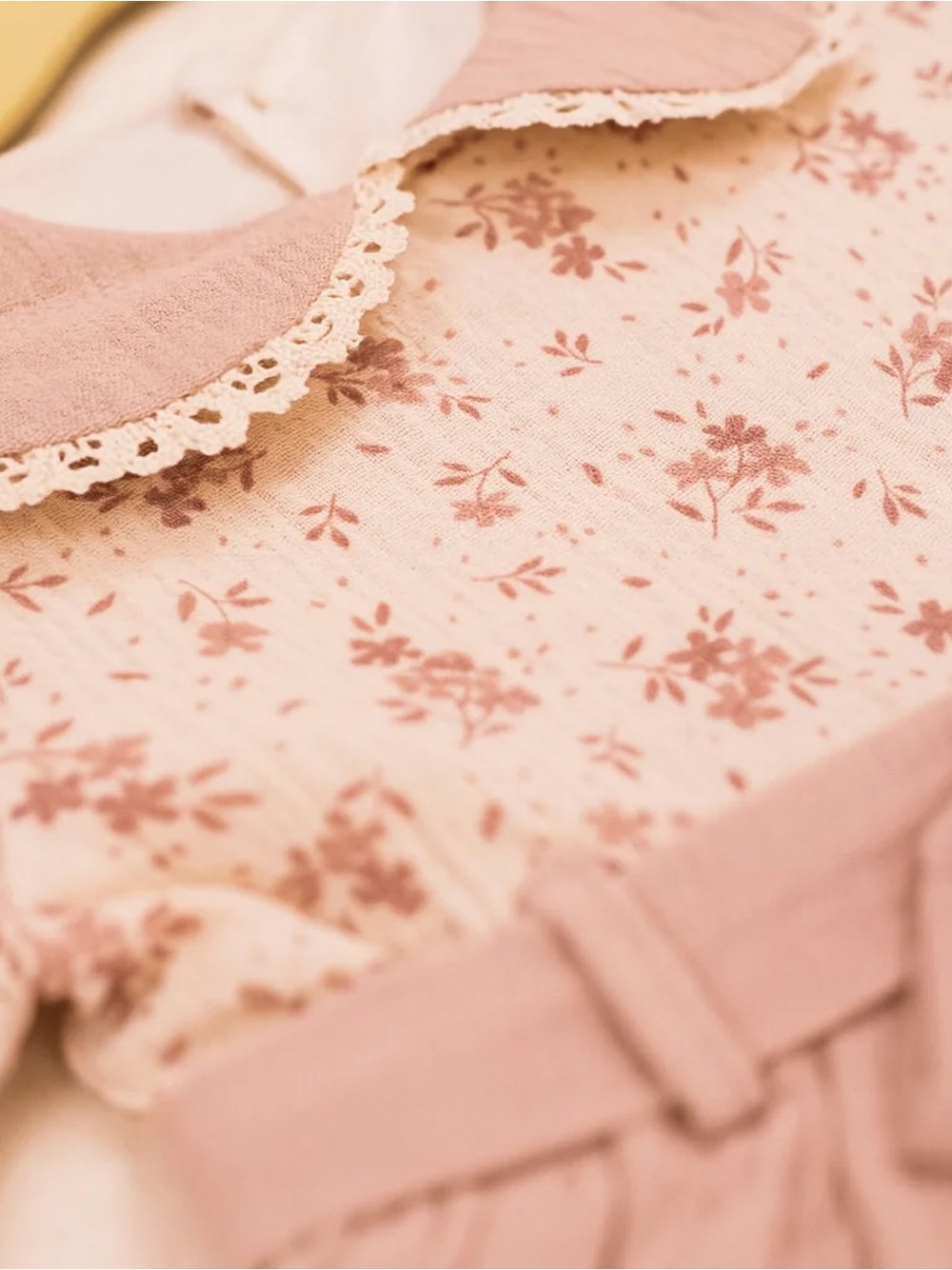 1_0000s_0000s_0000_Layer 103