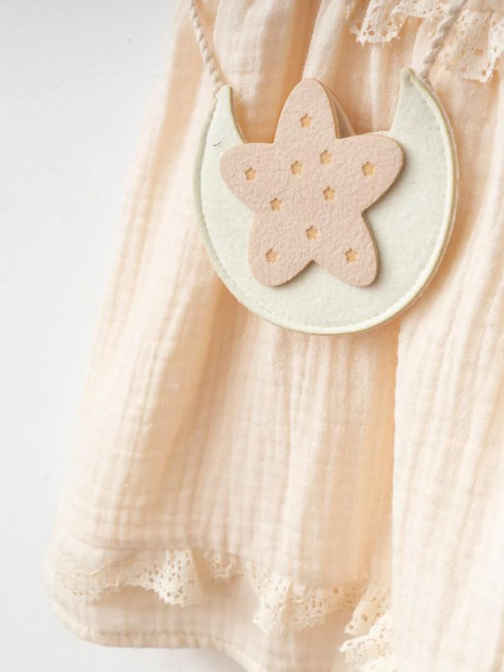 1_0000s_0000s_0000_Layer 152