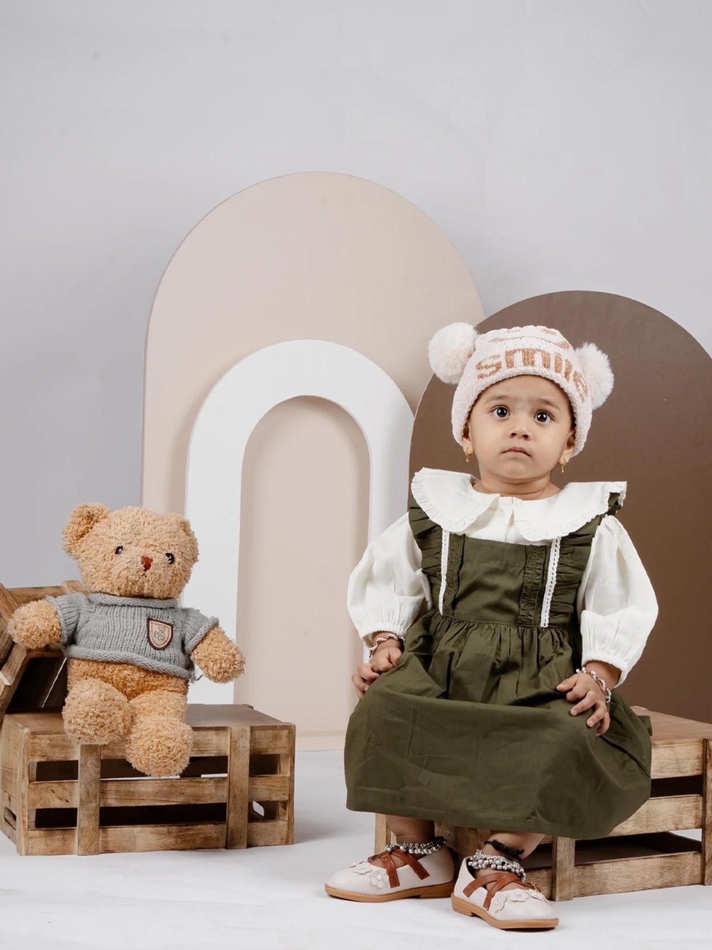 1_0000s_0000s_0000_Layer 203