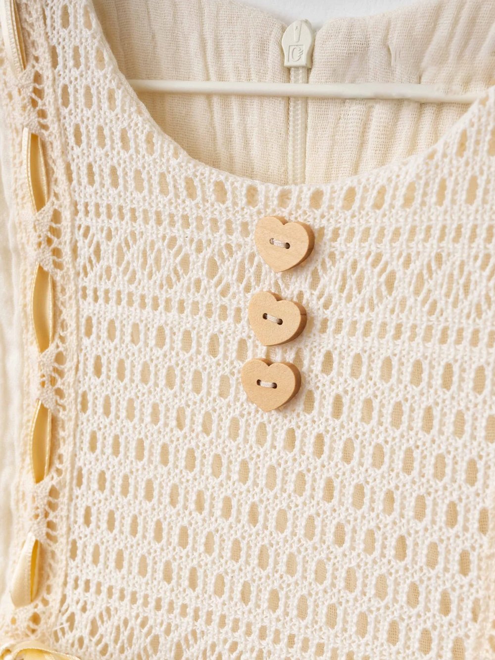 1_0000s_0000s_0000_Layer 216