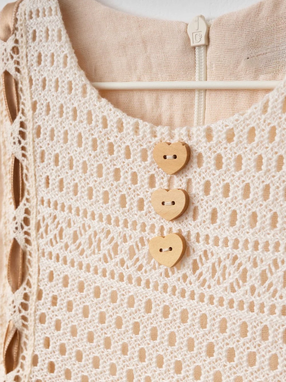 1_0000s_0000s_0000_Layer 277