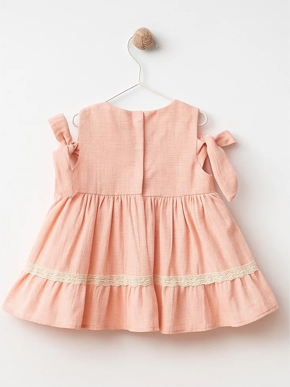 1_0000s_0000s_0002_Layer 219