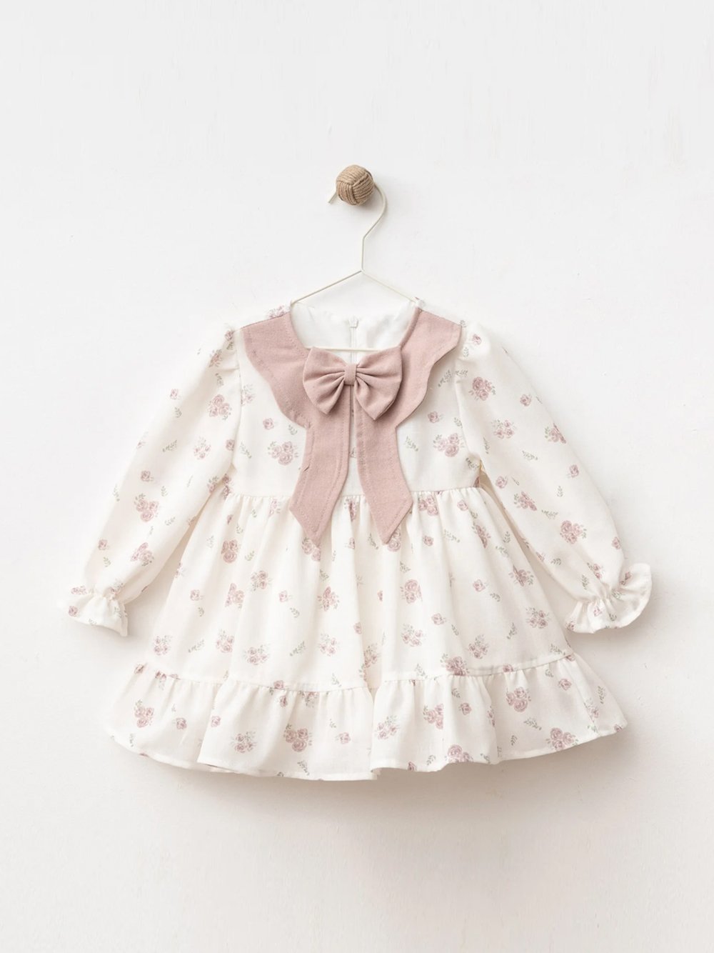 1_0000s_0000s_0004_Layer 105