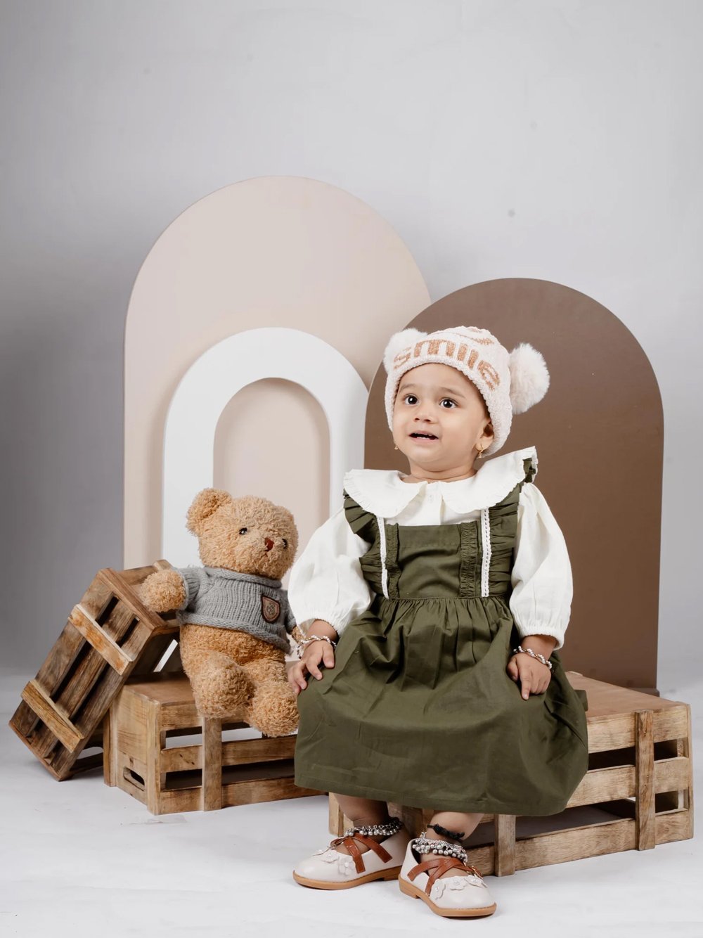 1_0000s_0000s_0004_Layer 199