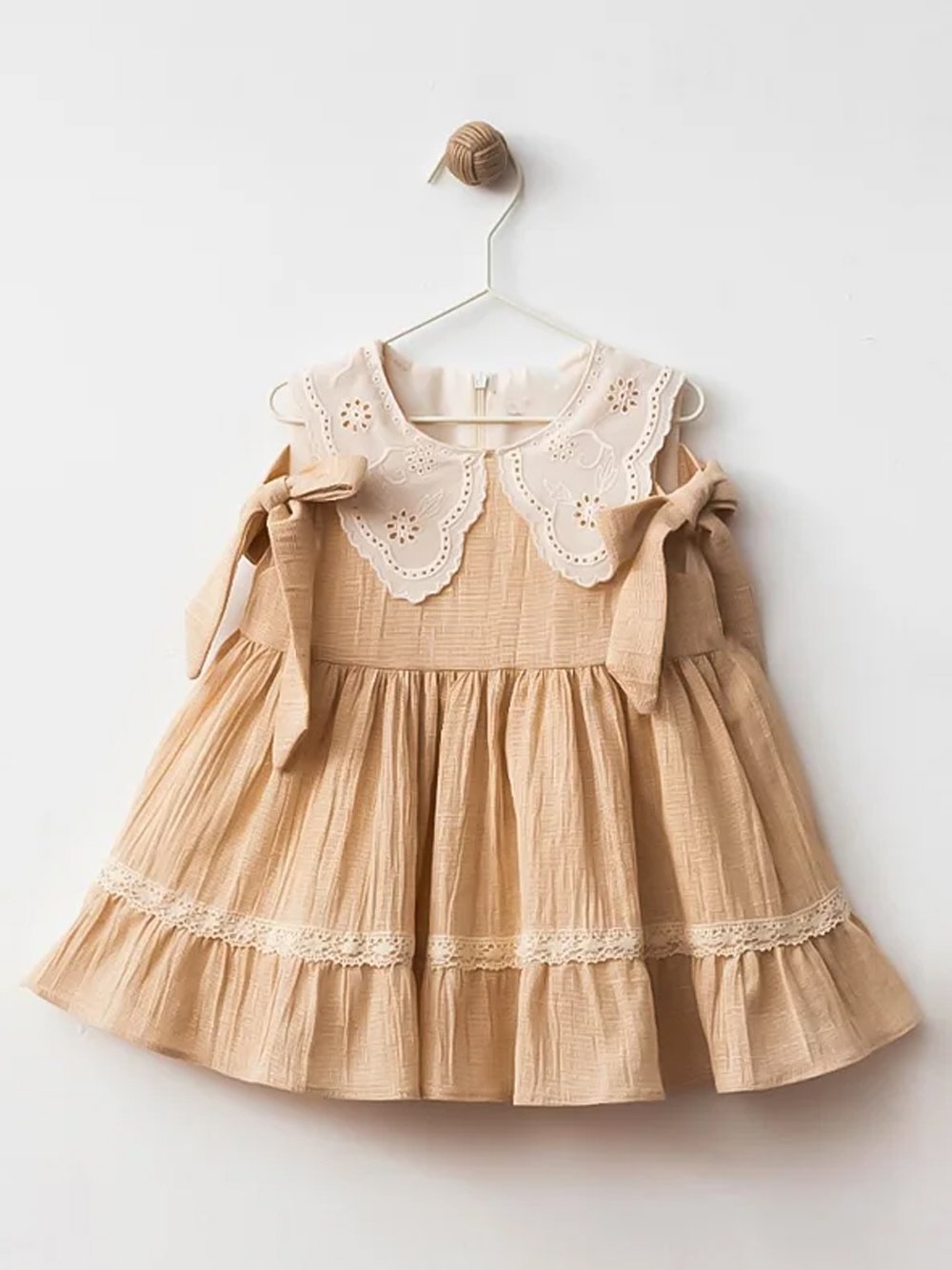 1_0000s_0000s_0004_Layer 222