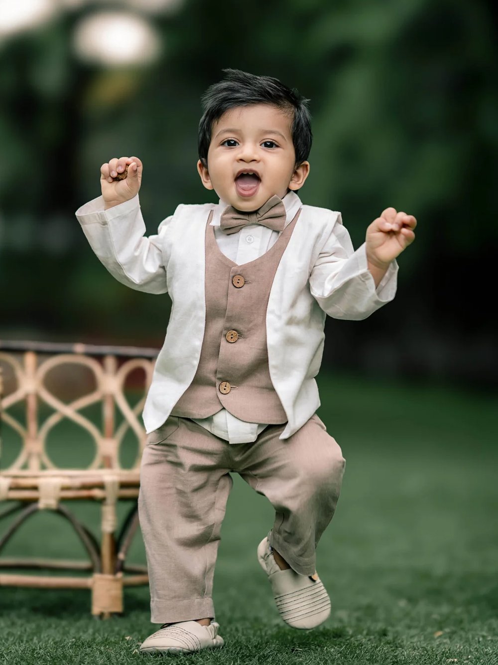 1_0000s_0000s_0005_Layer 169