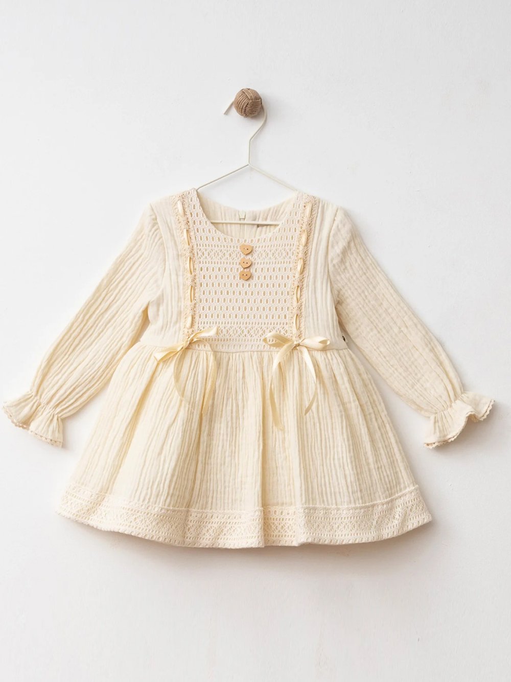 1_0000s_0000s_0005_Layer 211